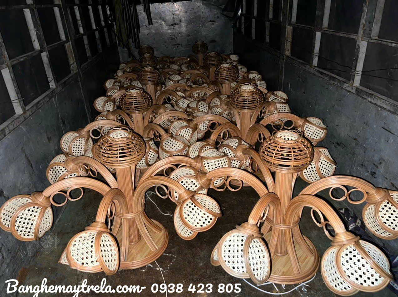 Đèn chùm thả trần mây tre